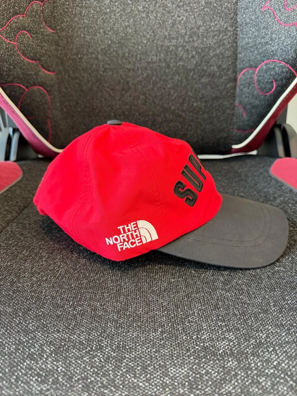 2019 Supreme x The North Face Arc Logo 6 Panel Cap 'red'